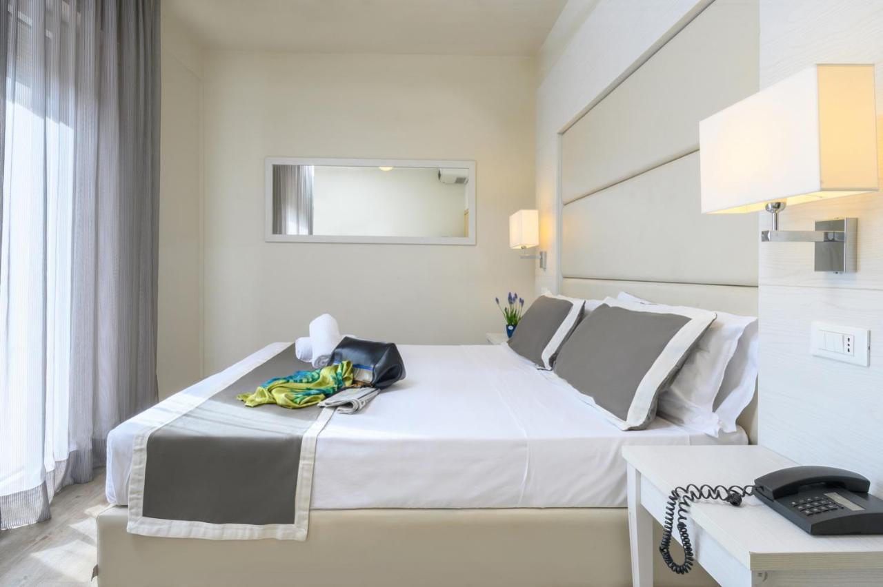 Atlas Hotel Riccione Exterior photo