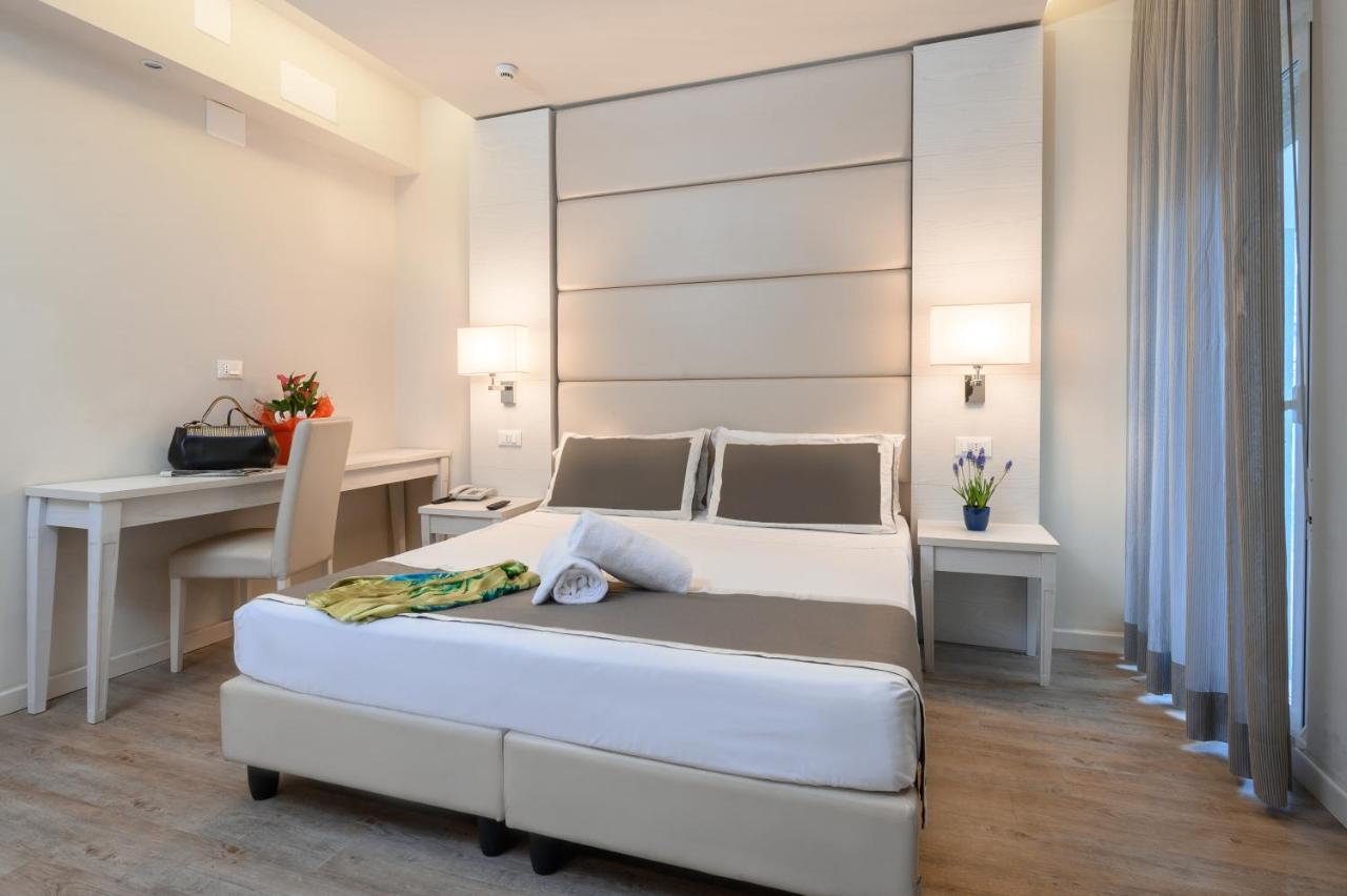 Atlas Hotel Riccione Exterior photo