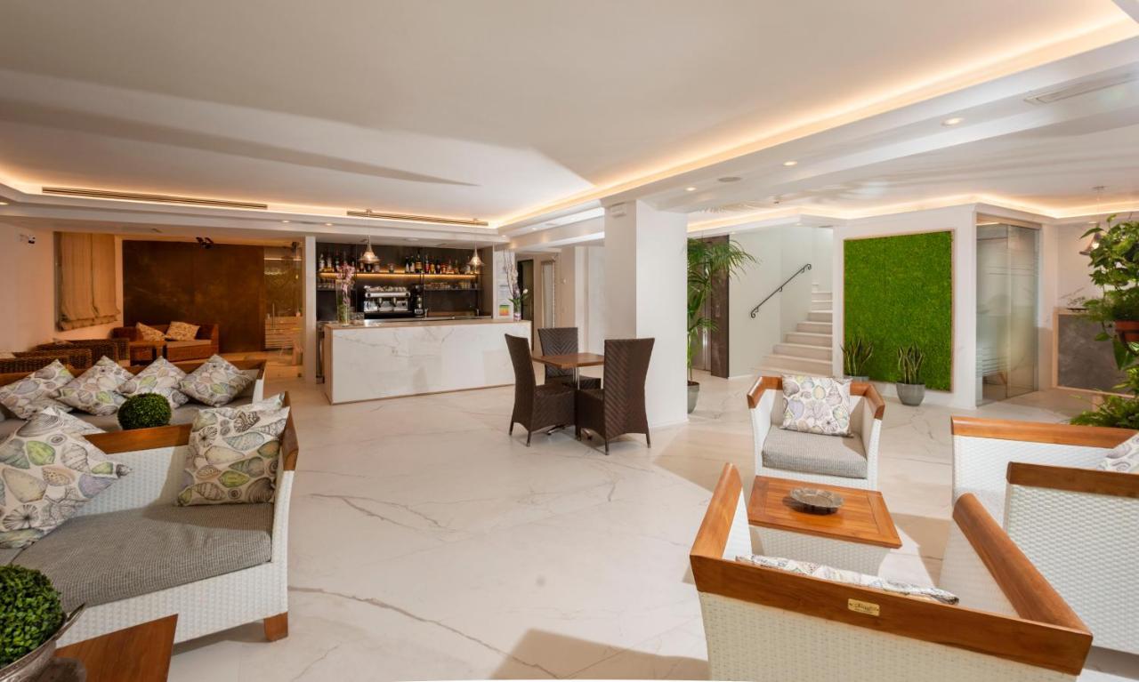 Atlas Hotel Riccione Exterior photo