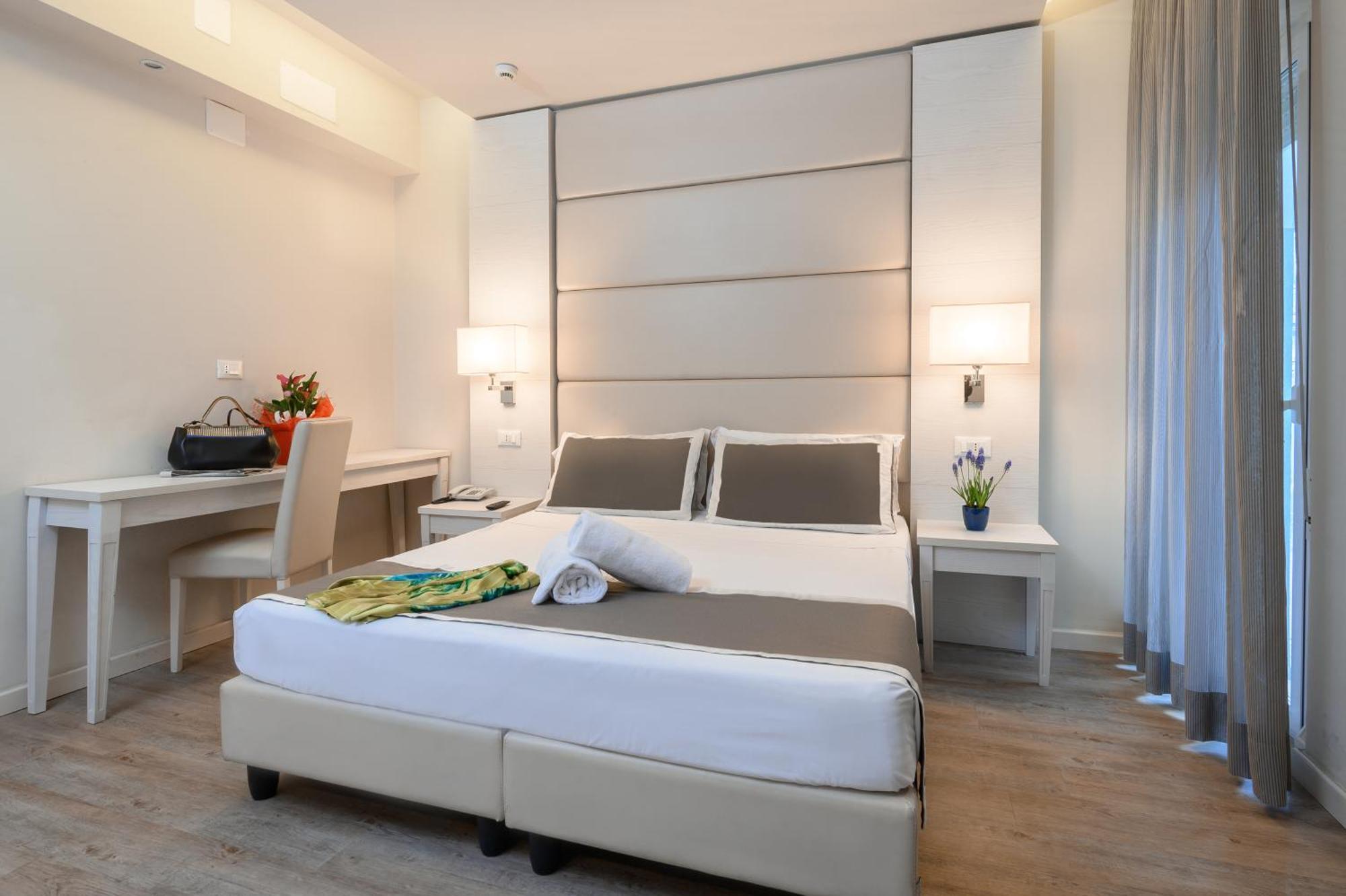 Atlas Hotel Riccione Exterior photo
